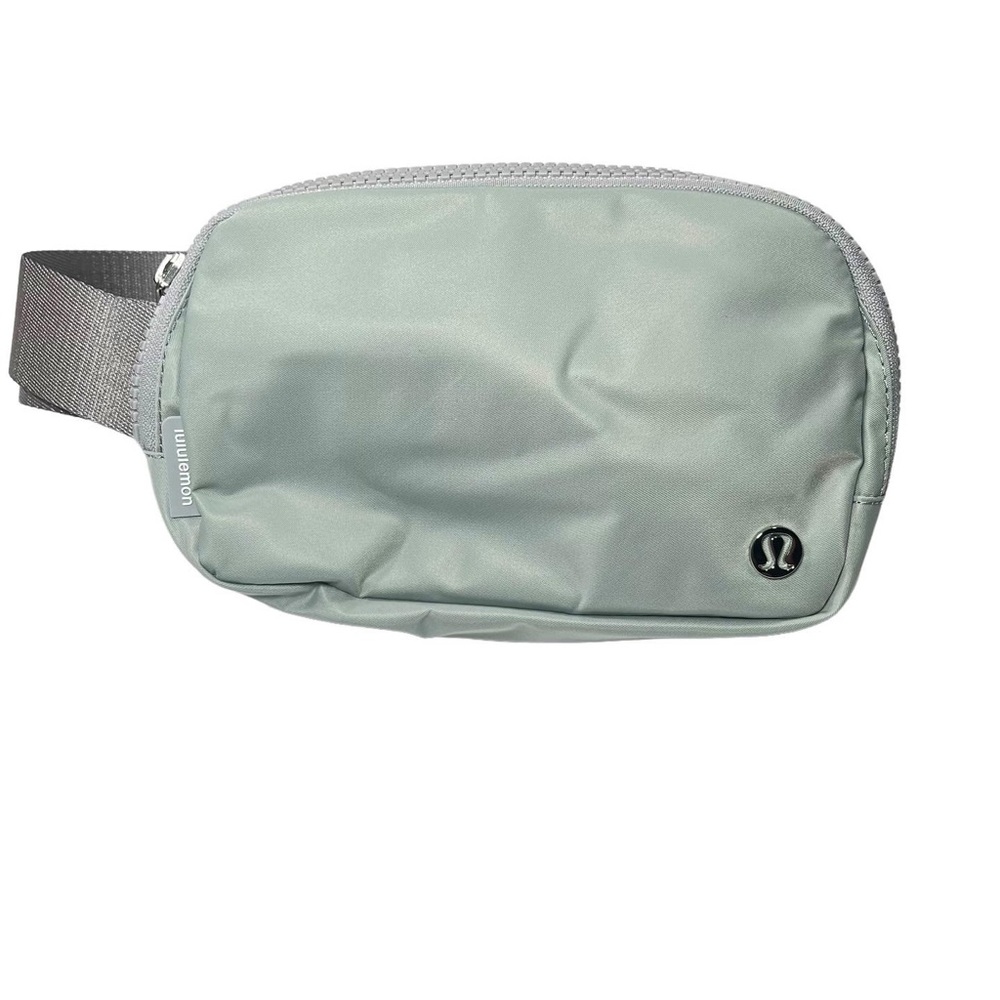 Lululemon Silver Drop Belt Bag NWT - Picture 3 of 9
